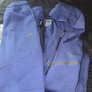 Navy Blue Nike Tech Fleece Jogging Suit